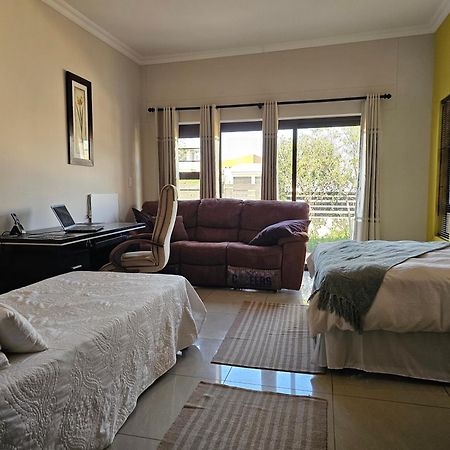 Cora'S Boutique Bed & Breakfast Swakopmund Exteriör bild