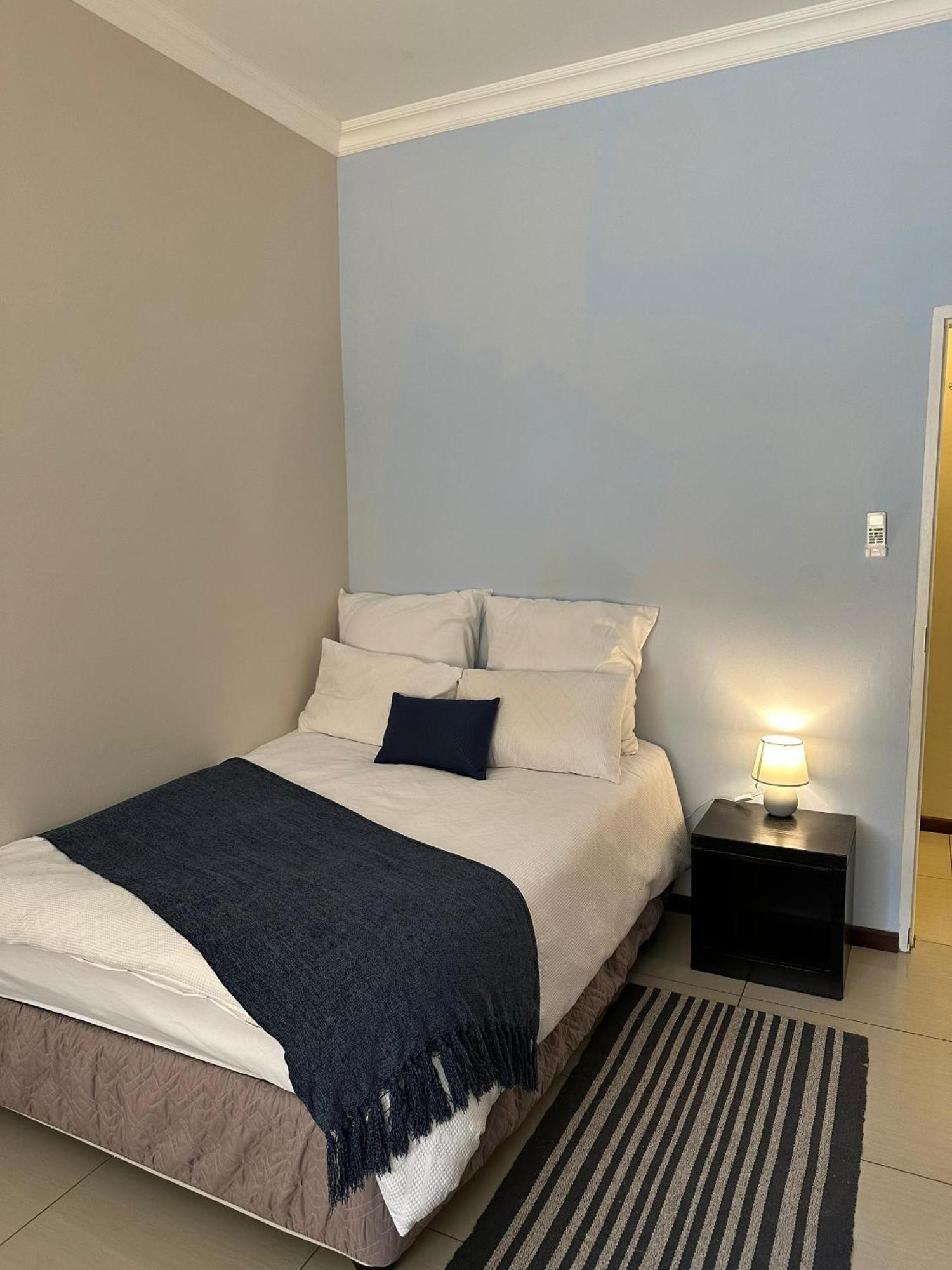 Cora'S Boutique Bed & Breakfast Swakopmund Rum bild