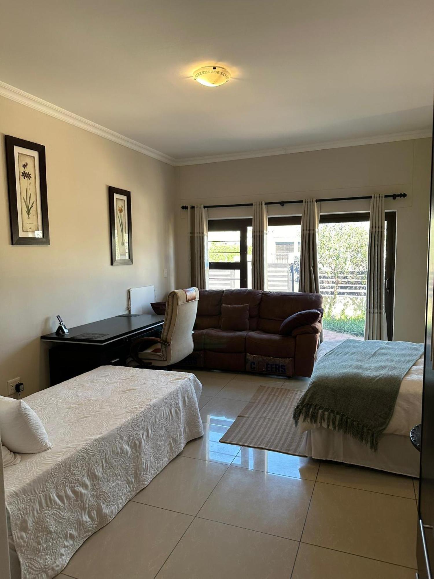 Cora'S Boutique Bed & Breakfast Swakopmund Exteriör bild