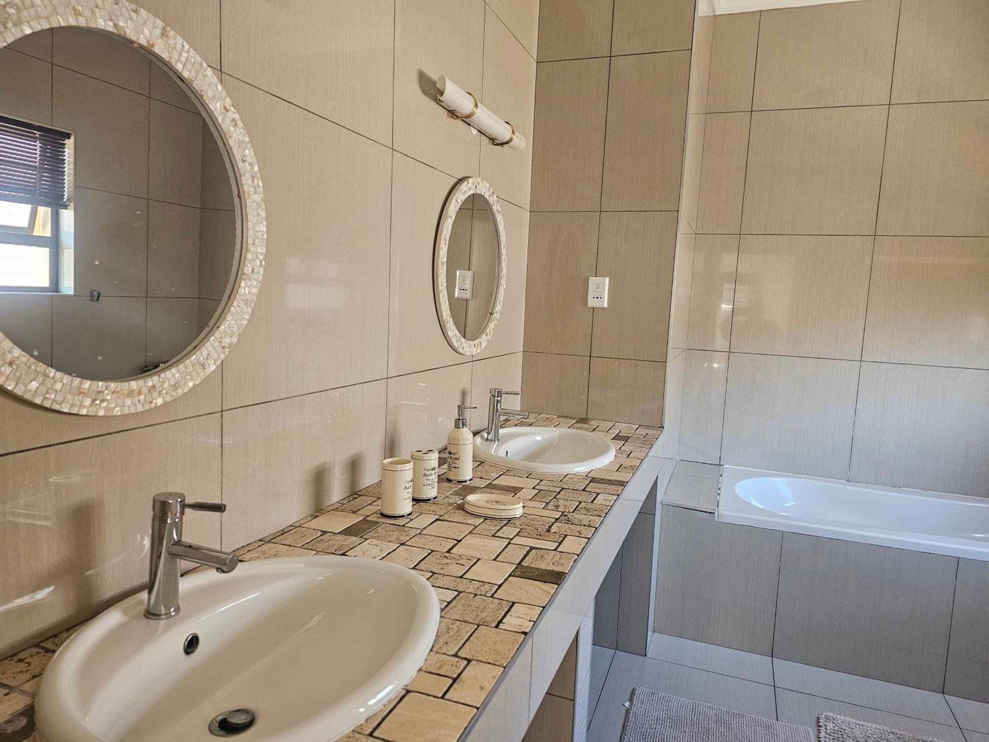 Cora'S Boutique Bed & Breakfast Swakopmund Exteriör bild