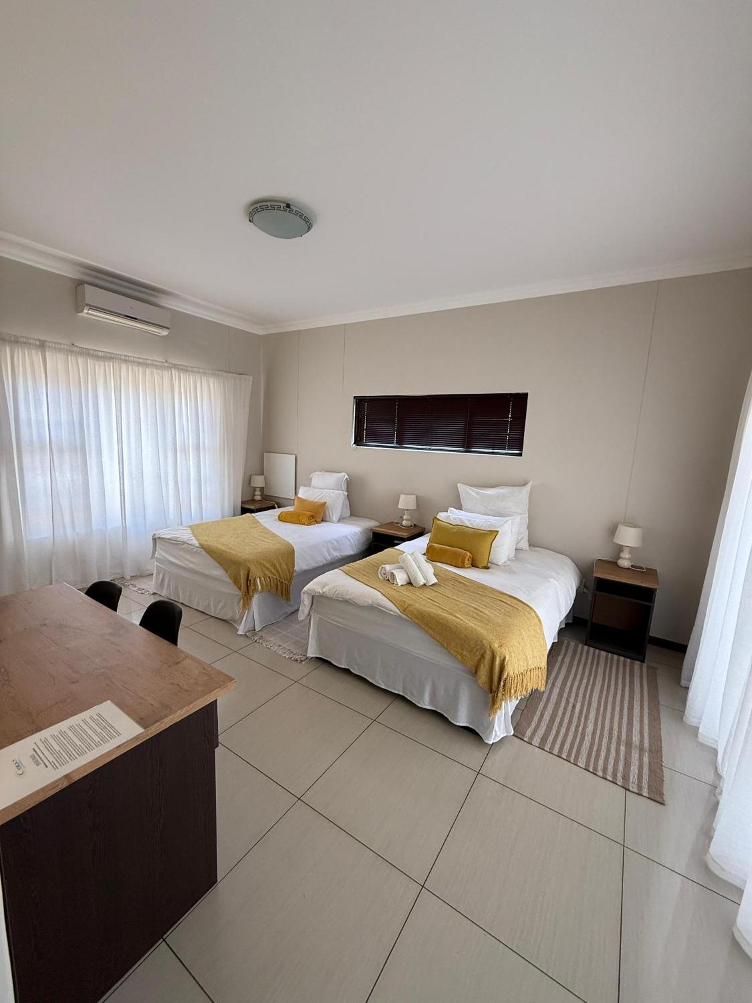 Cora'S Boutique Bed & Breakfast Swakopmund Exteriör bild