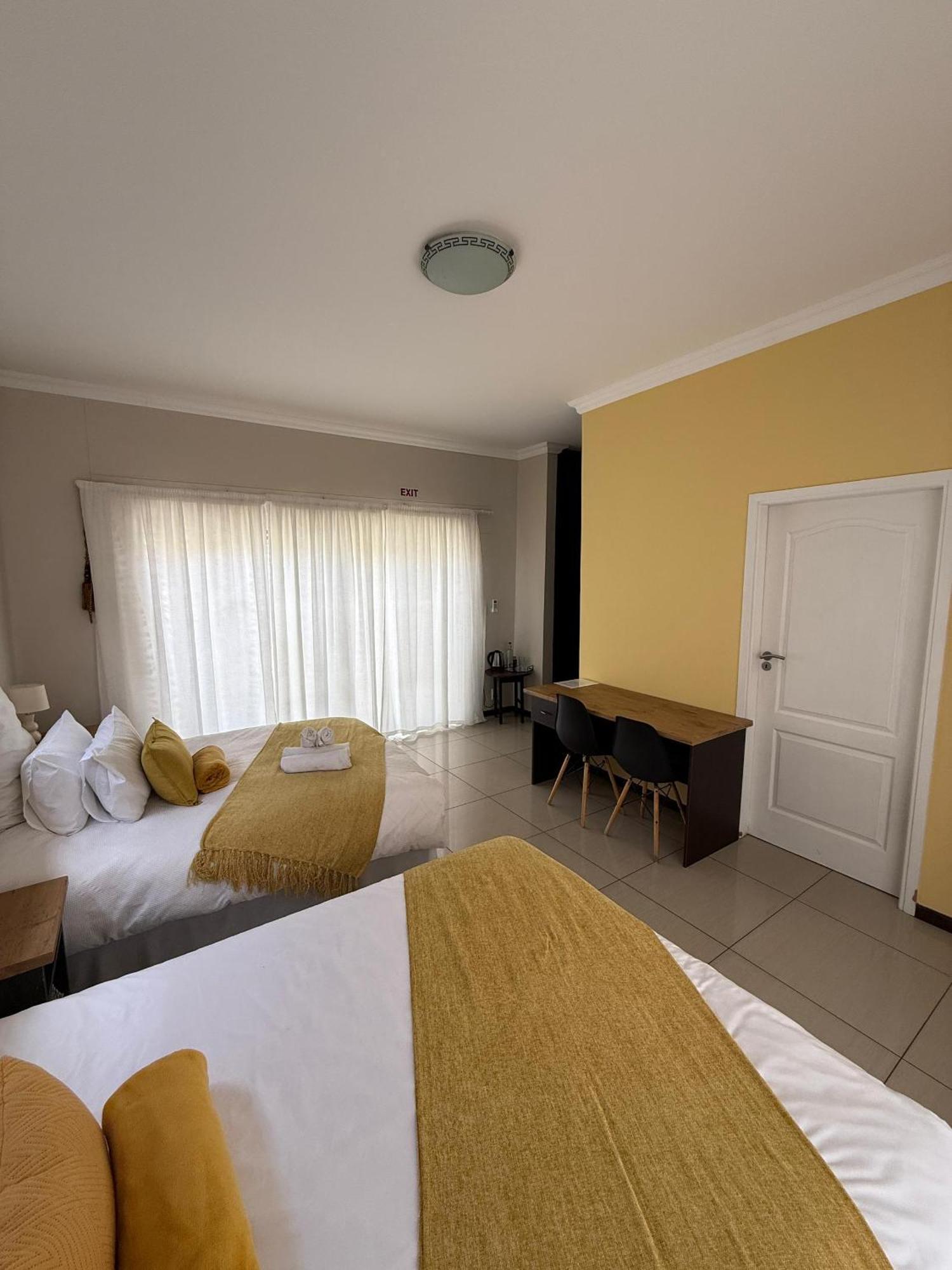 Cora'S Boutique Bed & Breakfast Swakopmund Exteriör bild