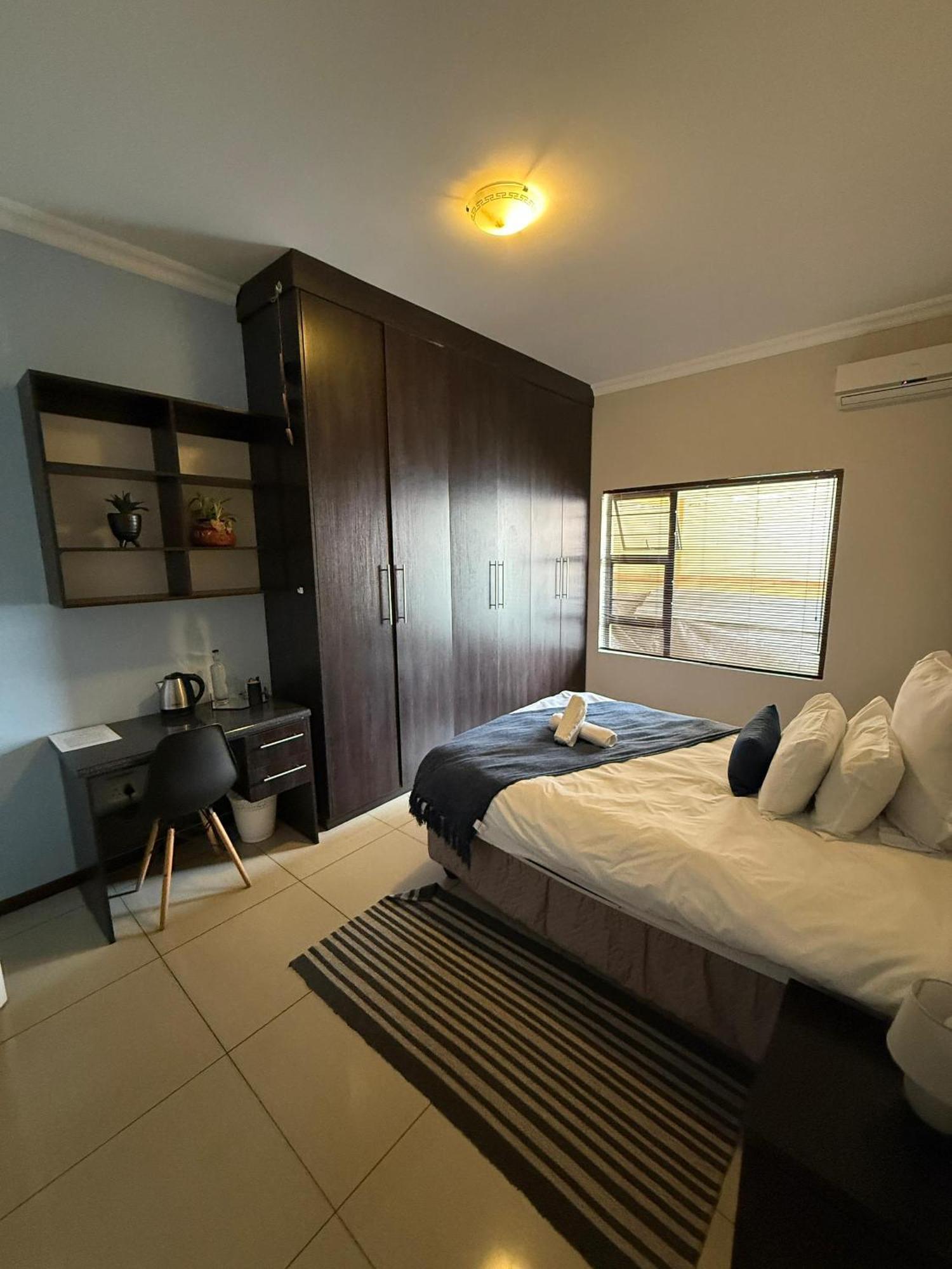 Cora'S Boutique Bed & Breakfast Swakopmund Exteriör bild