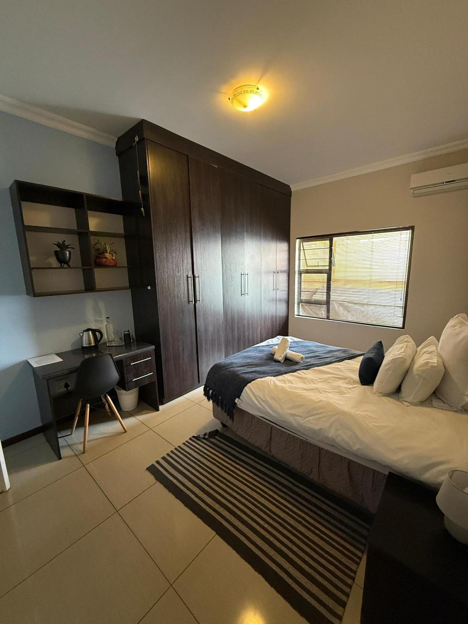 Cora'S Boutique Bed & Breakfast Swakopmund Exteriör bild