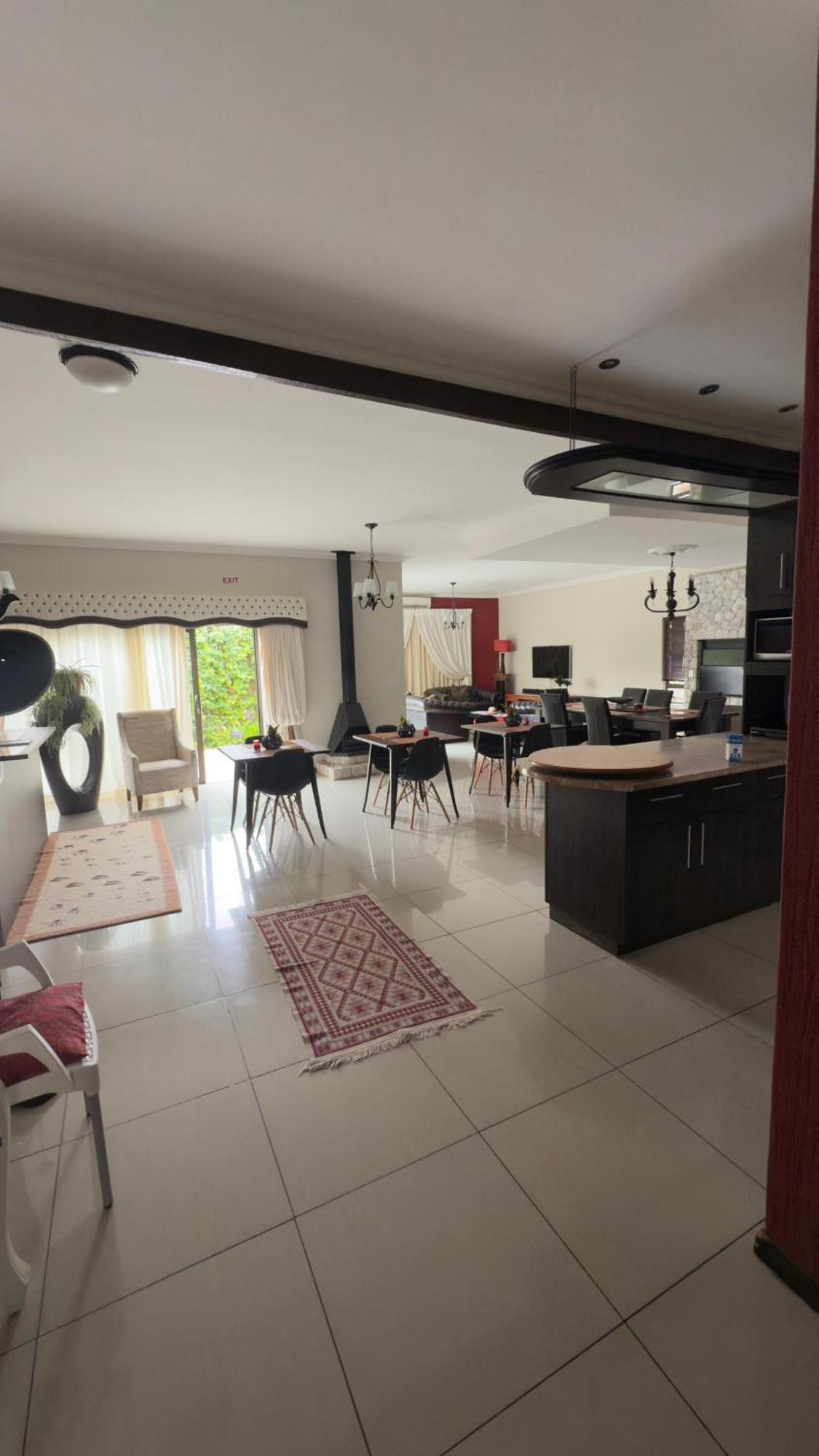 Cora'S Boutique Bed & Breakfast Swakopmund Exteriör bild